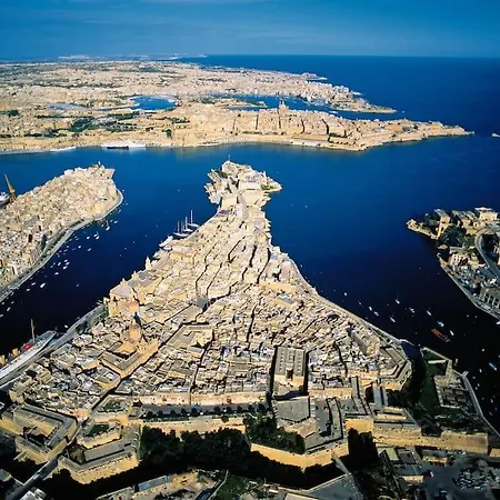 No18 Cospicua